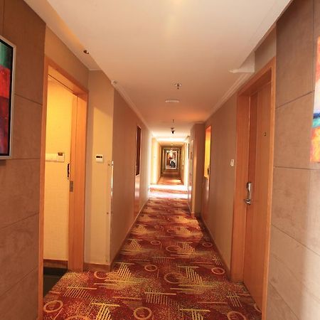 Yiwu Kasion Pushang Hotel Екстериор снимка