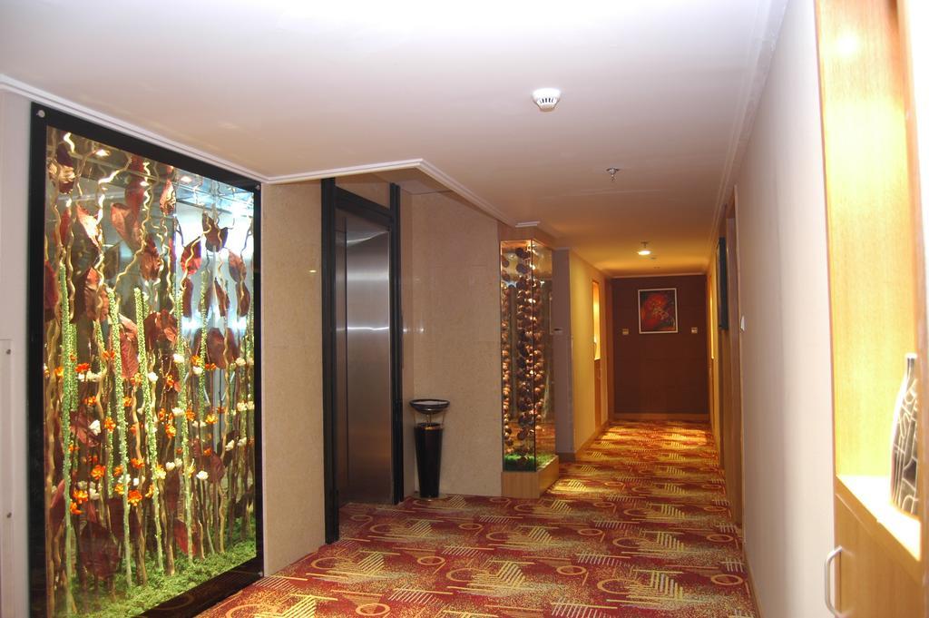 Yiwu Kasion Pushang Hotel Екстериор снимка