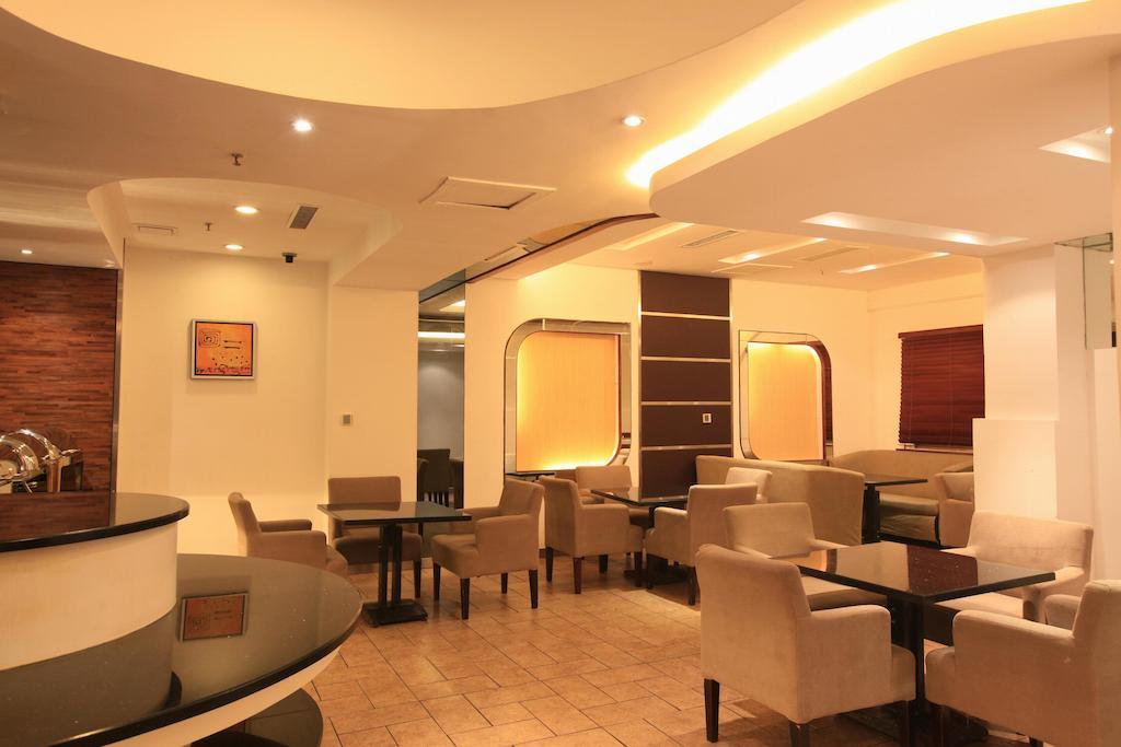 Yiwu Kasion Pushang Hotel Екстериор снимка