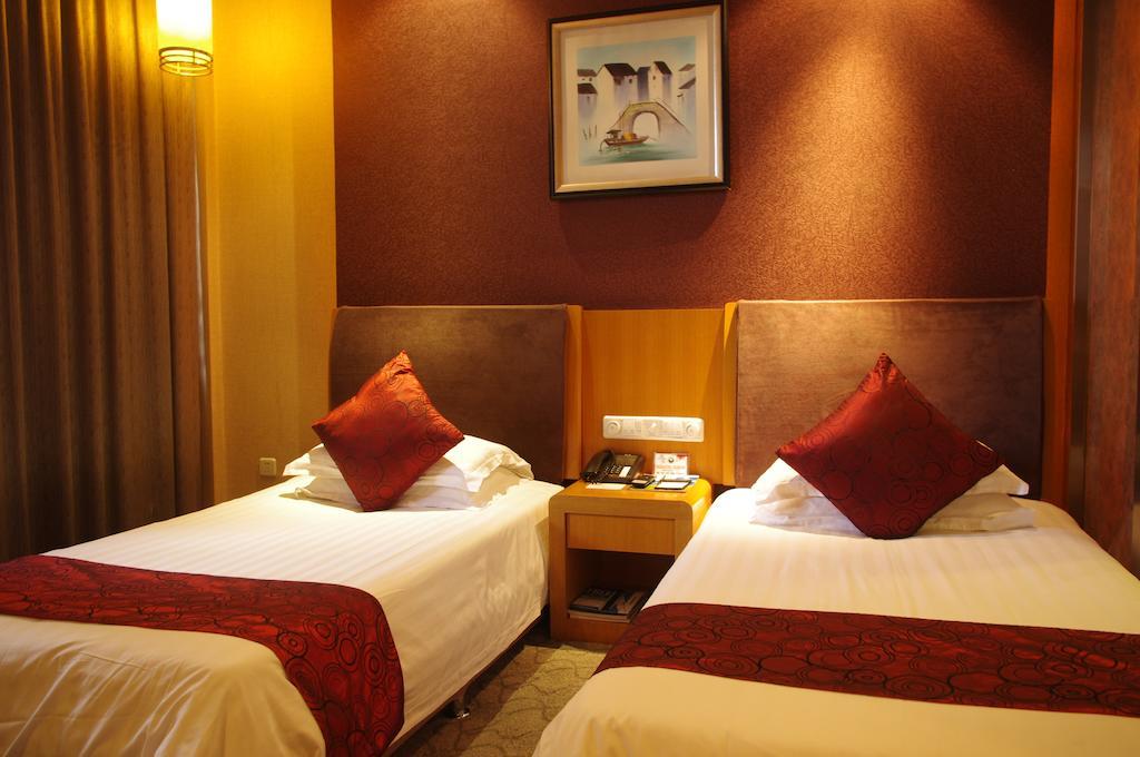 Yiwu Kasion Pushang Hotel Екстериор снимка